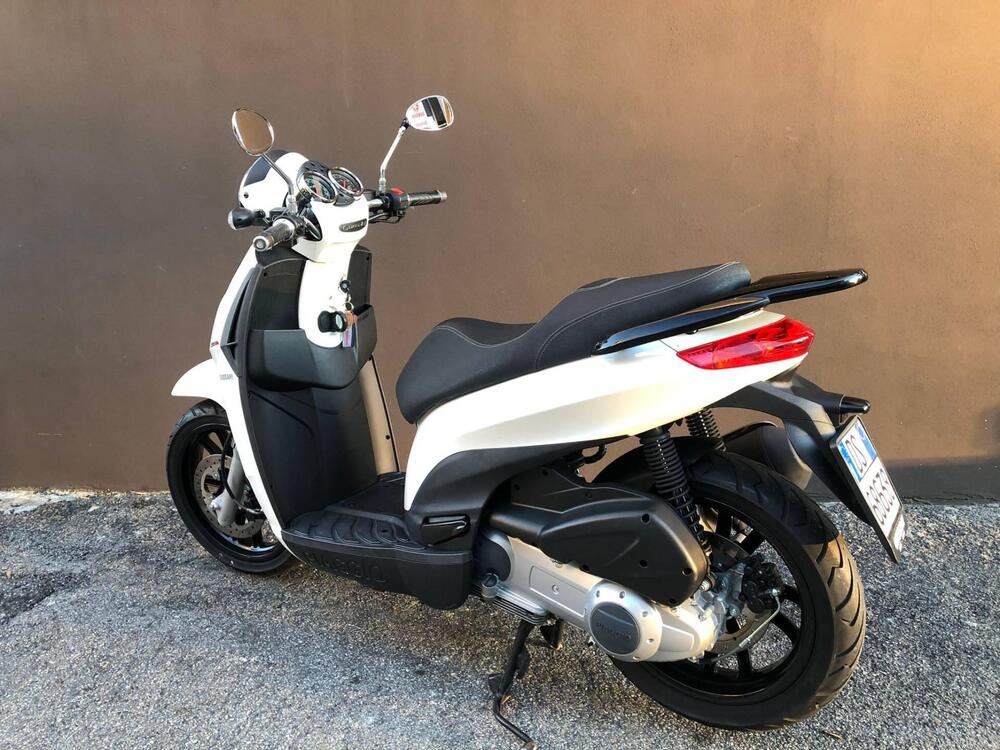 Piaggio Carnaby Cruiser 300 (2008 - 13) (3)
