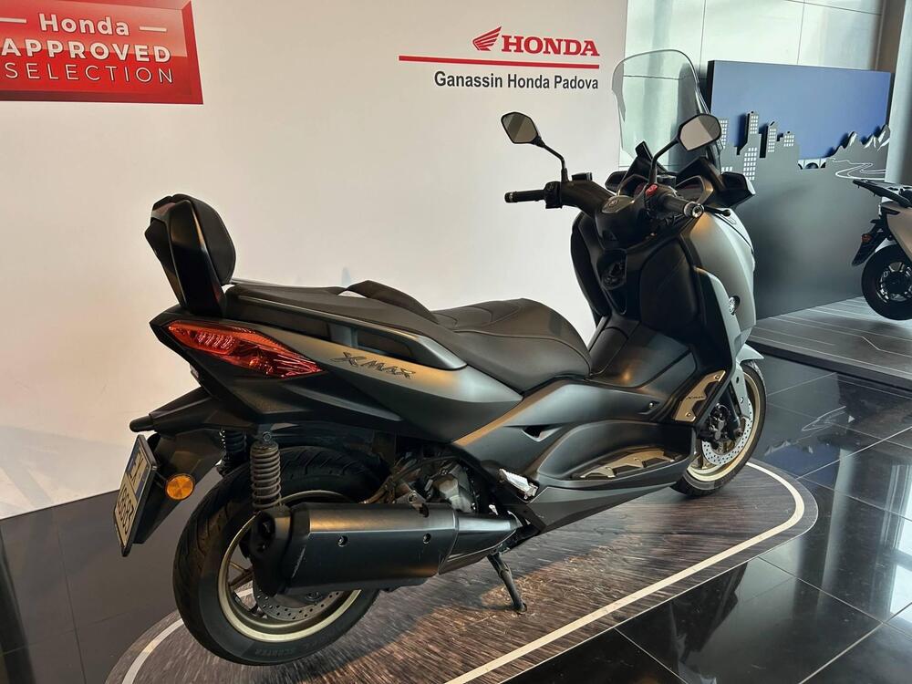 Yamaha X-Max 300 Tech Max (2021 - 24) (2)