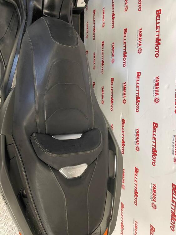 Yamaha X-Max 400 Tech Max (2020) (3)