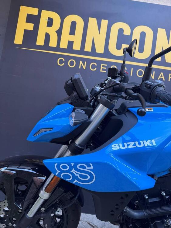 Suzuki GSX-8S (2025) (5)