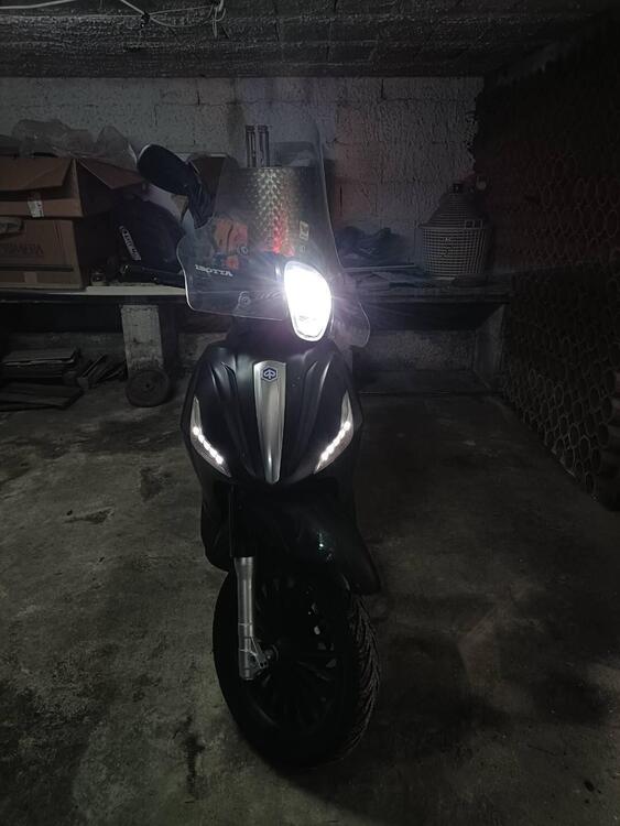 Piaggio Beverly 300 S i.e. (2015 - 16) (2)