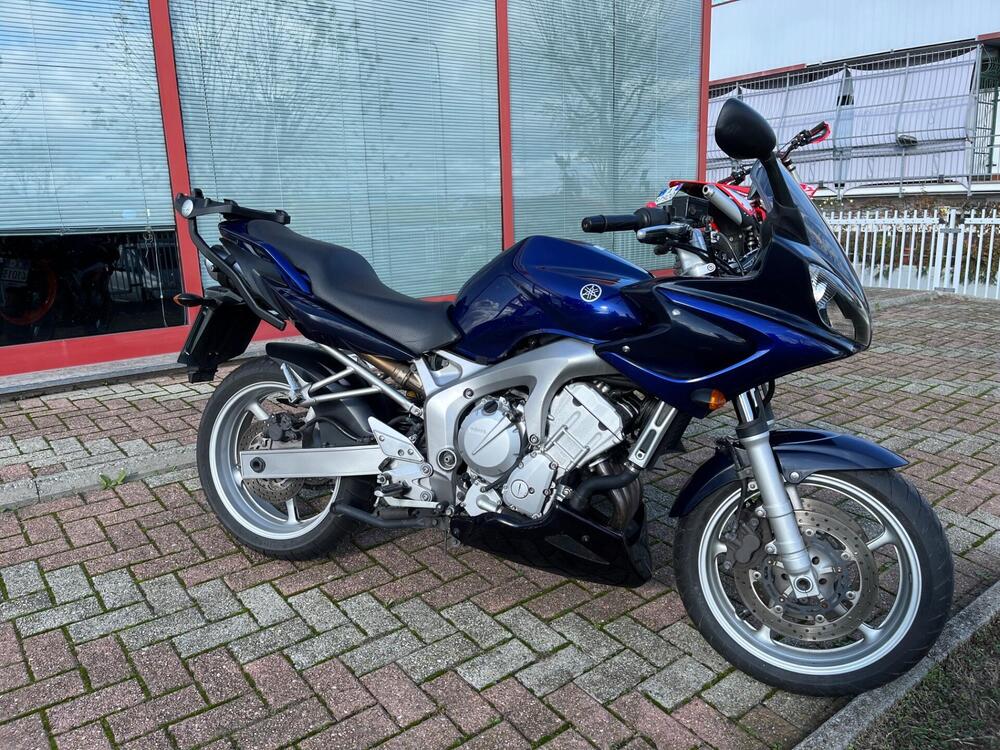 Yamaha FZ6 Fazer (2004 - 07) (2)