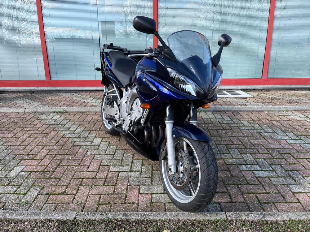 Yamaha FZ6 Fazer (2004 - 07) (4)