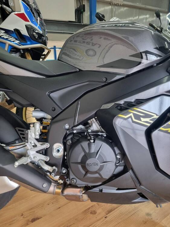 Aprilia RSV4 1100 (2025) (4)