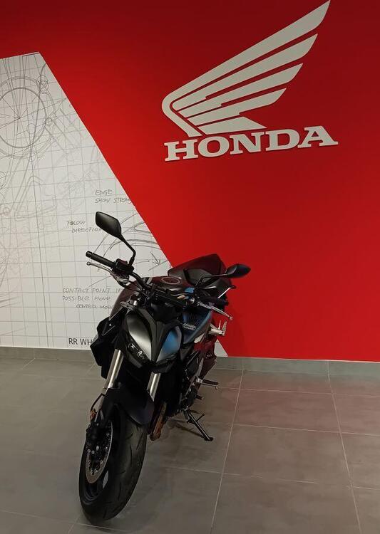 Honda CB 1000 Hornet (2025) (3)