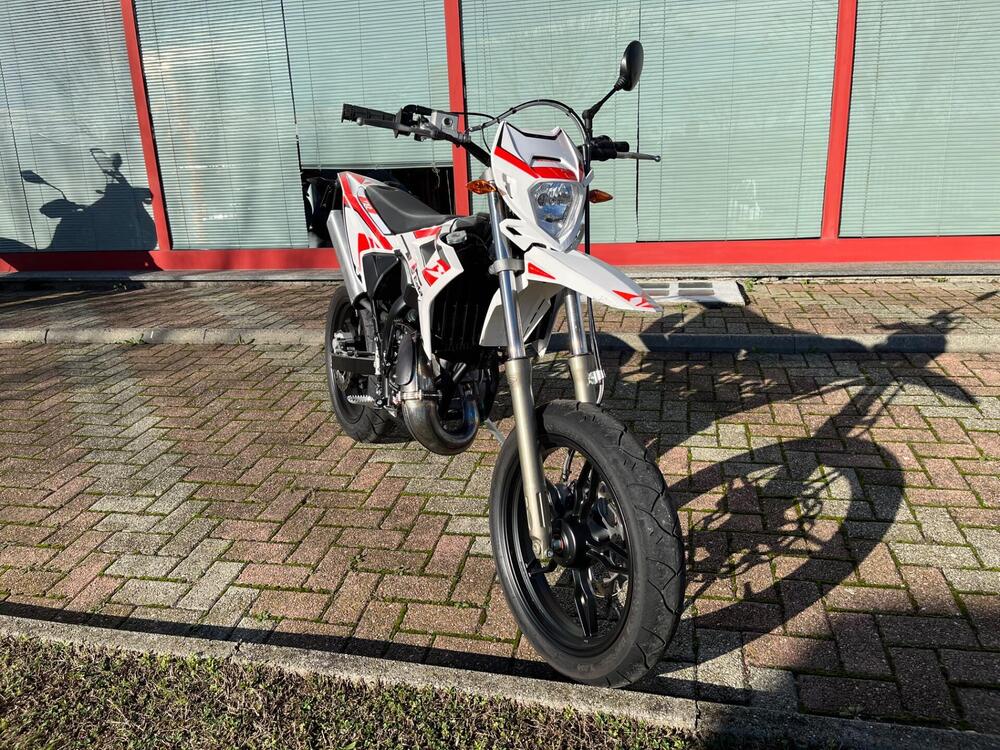 Betamotor RR 50 Motard (2021 - 25) (4)