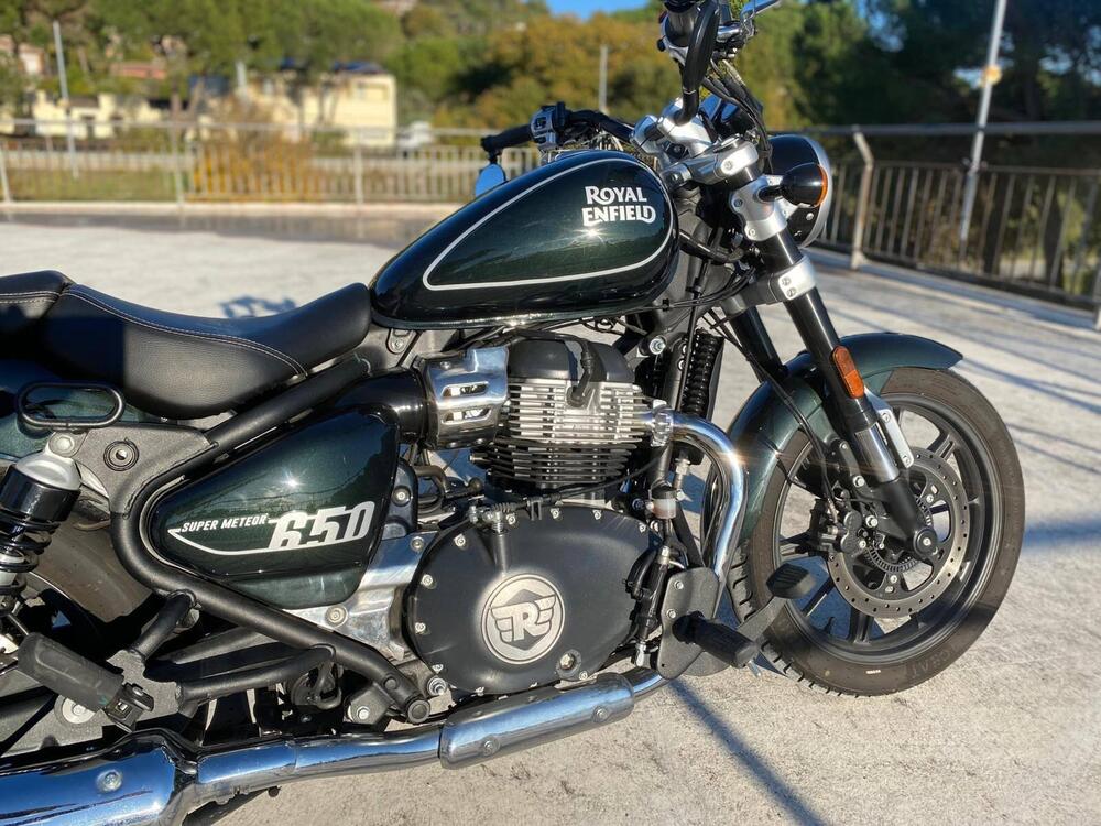 Royal Enfield Super Meteor 650 (2023 - 25) (2)