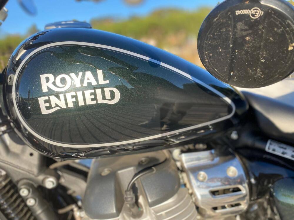 Royal Enfield Super Meteor 650 (2023 - 25) (4)