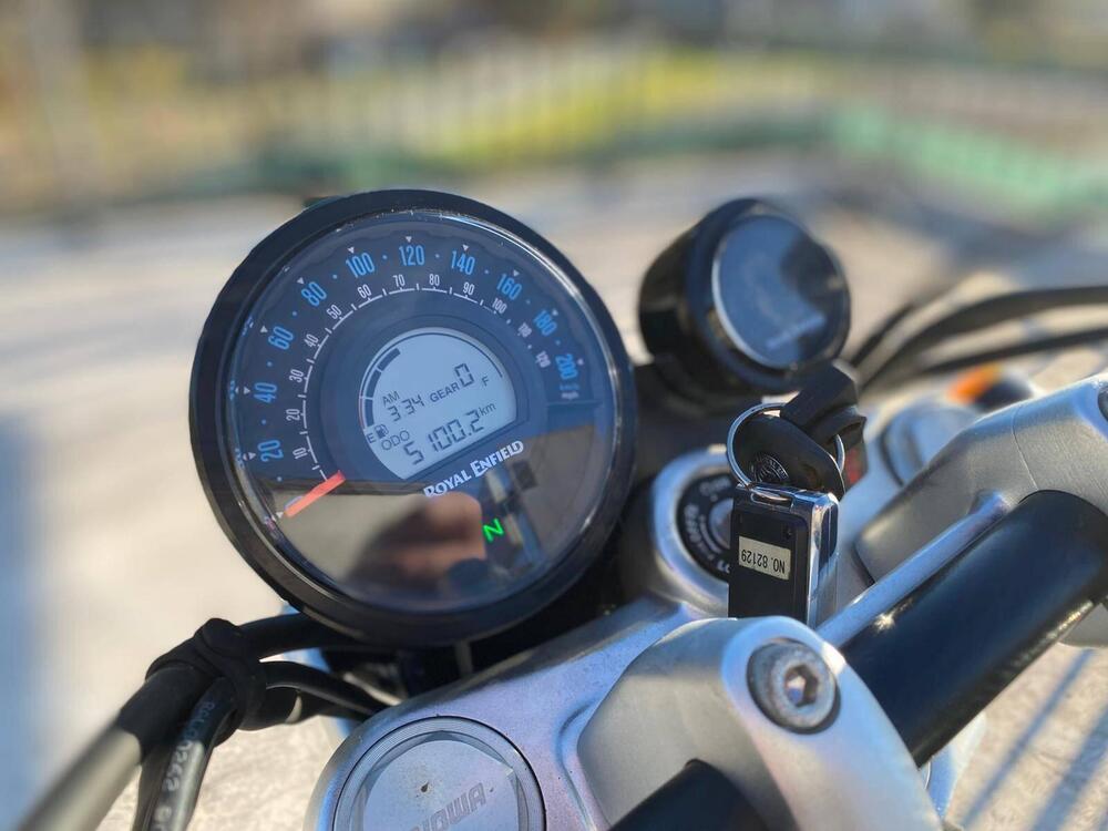 Royal Enfield Super Meteor 650 (2023 - 25) (5)