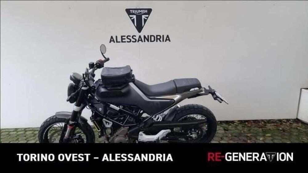 Husqvarna Svartpilen 401 (2020) (2)