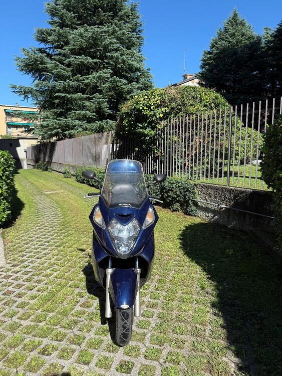 Honda Silver Wing 600 (2001 - 05) (2)