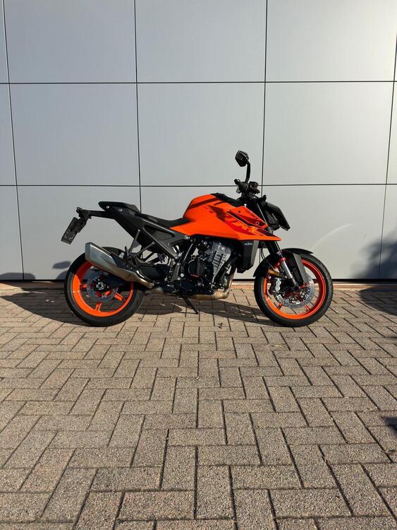 KTM 990 Duke (2024 - 26) (4)