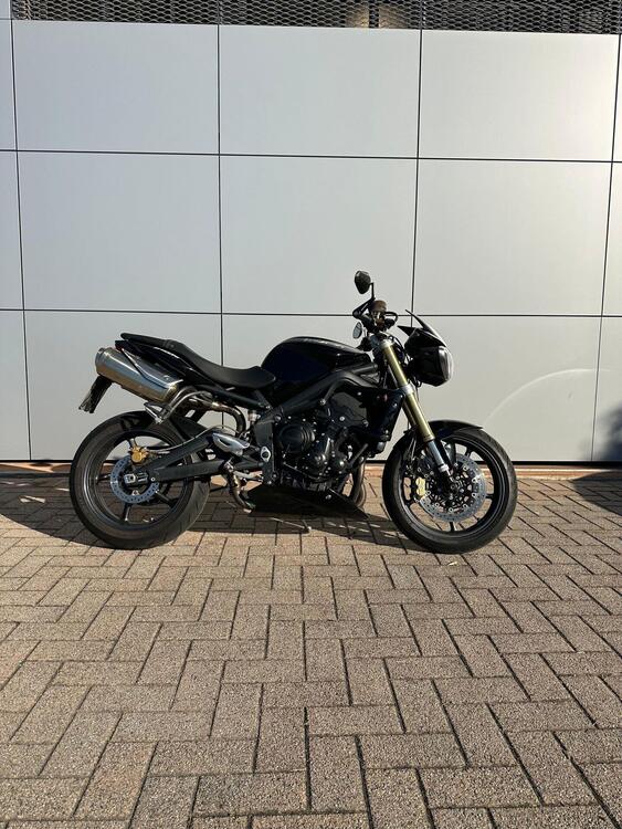 Triumph Street Triple (2007 - 12) (4)