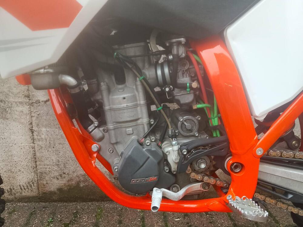 KTM 250 SX-F (2008) (3)