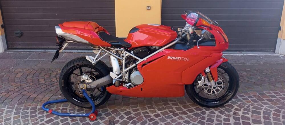 Ducati 749S