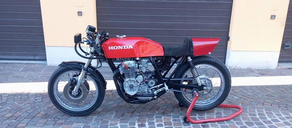 Honda  CB 400 FOUR DERIVATE DI SERIE (2)