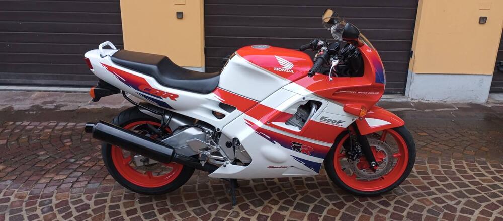Honda CBR 600 F2 