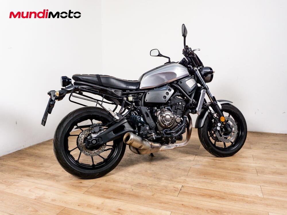 Yamaha XSR 700 (2021) (3)