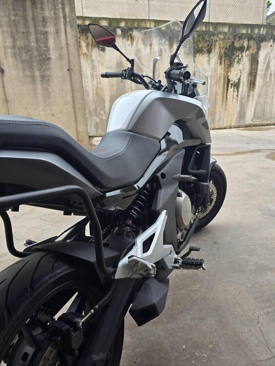 CFMOTO 650MT (2021 - 24) (3)