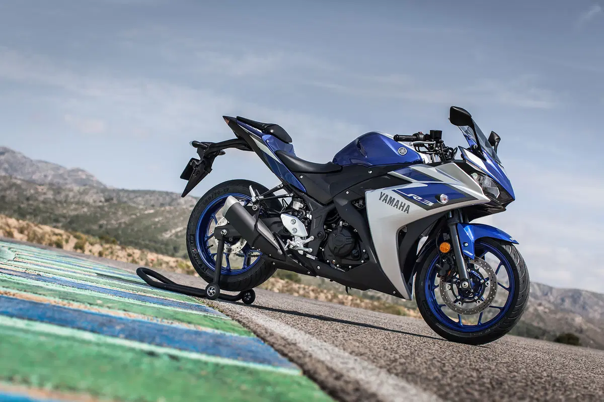 Yamaha YZF-R3 (17)