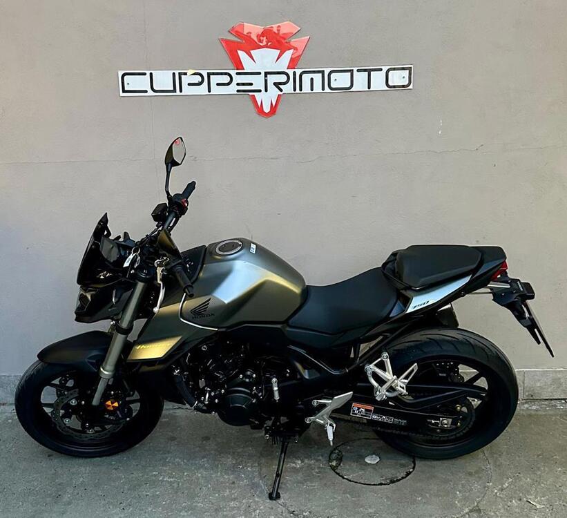 Honda CB 750 Hornet (2023 - 24) (4)