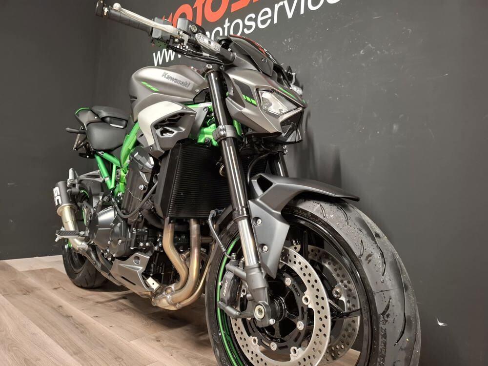 Kawasaki Z 900 (2025 - 26) (5)