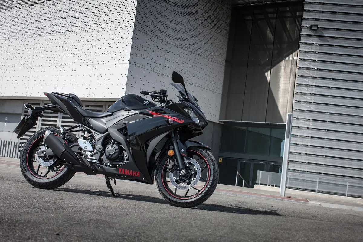 Yamaha YZF-R3 (21)