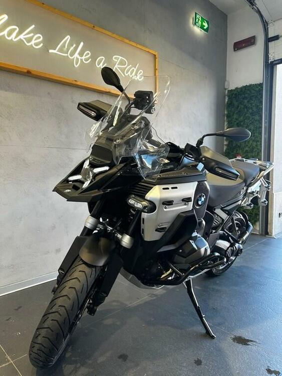 Bmw R 1300 GS Adventure Triple Black (2025) (5)