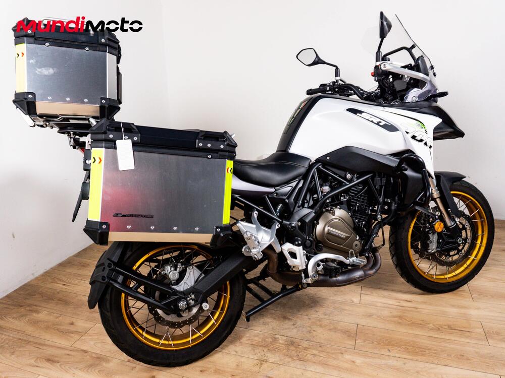 QJ Motor SRT 700 X (2024 - 25) (3)