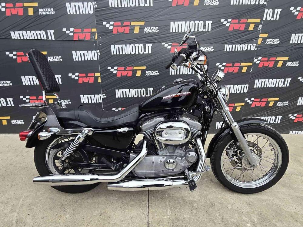 Harley-Davidson 883 Custom (2006 - 07) - XL 883C