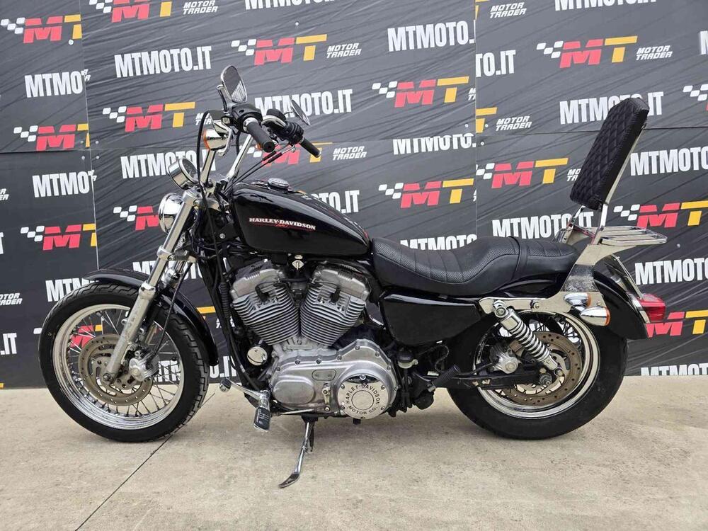 Harley-Davidson 883 Custom (2006 - 07) - XL 883C (2)