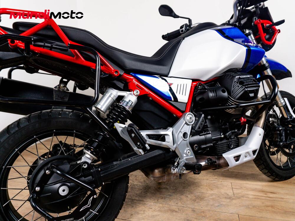 Moto Guzzi V85 TT (2024 - 25) (4)