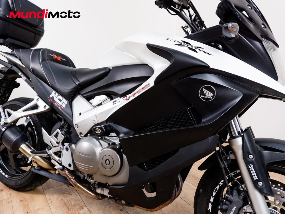 Honda VFR 800 (2002 - 05) (5)