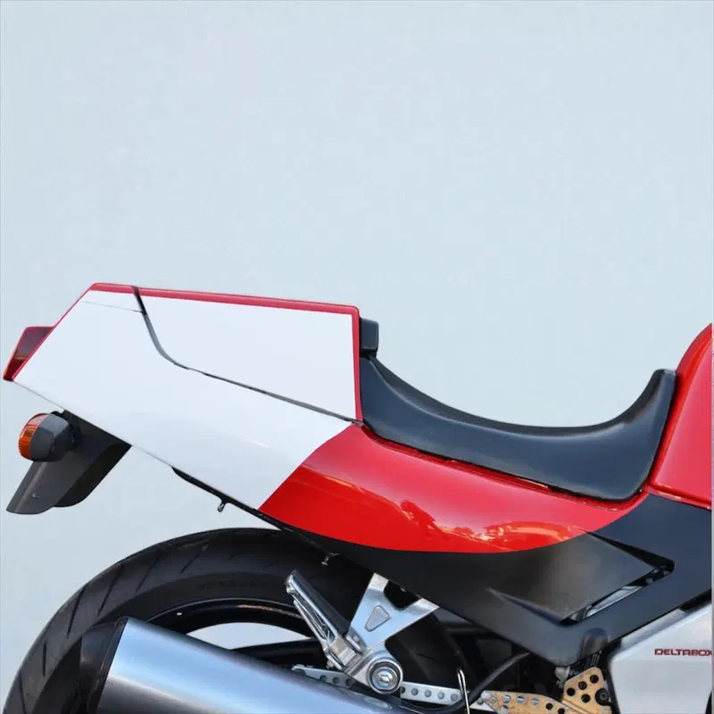 Yamaha FZR 1000 (6)