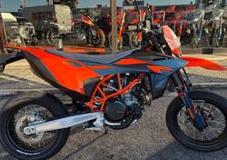 KTM 690 SMC R (2026) nuova