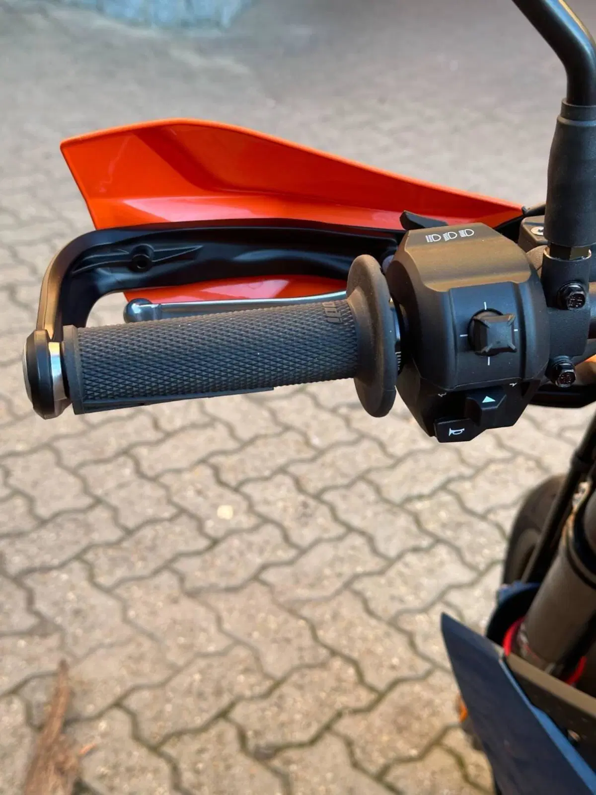 KTM 690 SMC R (2026) (11)