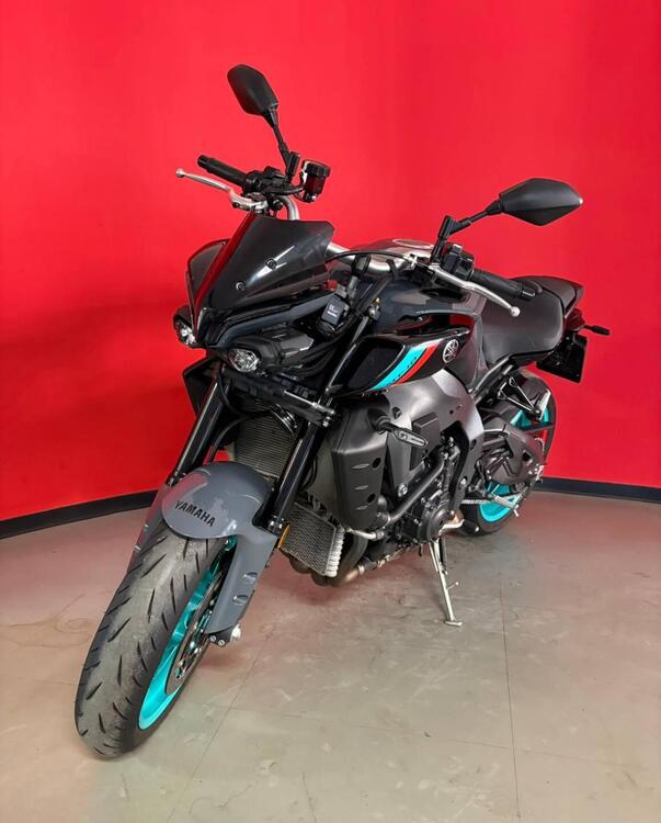 Yamaha MT-10 (2022 - 25) (4)