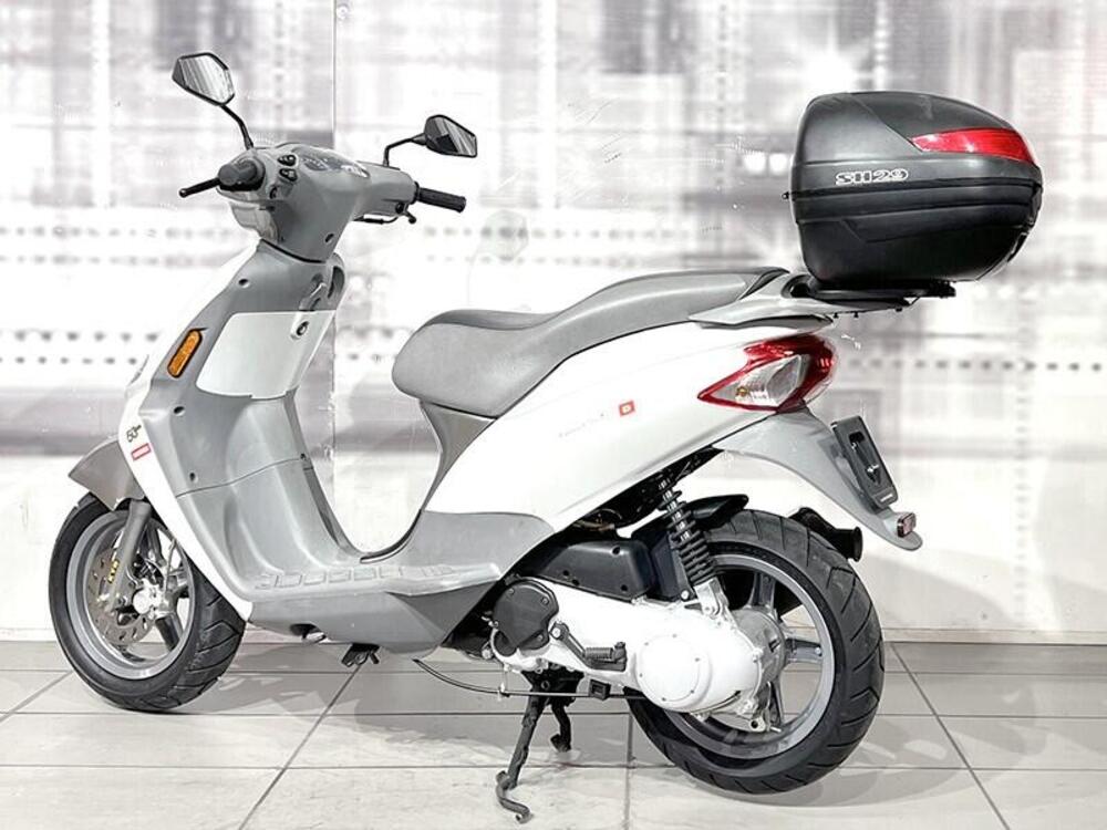 Derbi Atlantis 50 Two Chic (2005 - 07) (2)