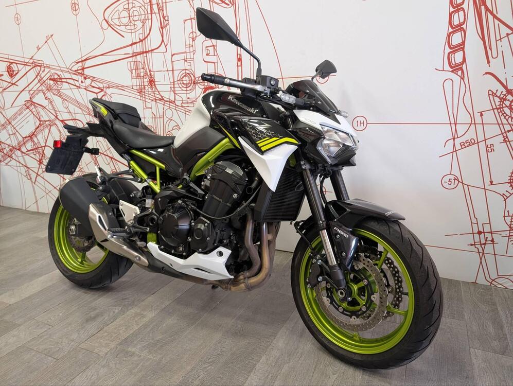 Kawasaki Z 900 (2021 - 24) (2)