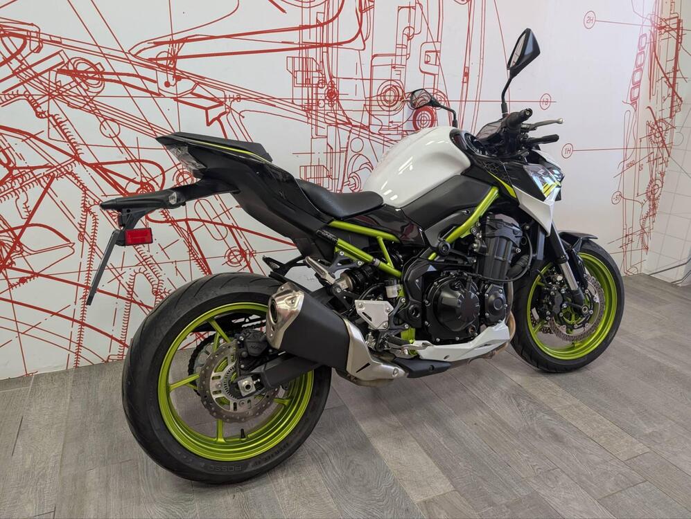 Kawasaki Z 900 (2021 - 24) (3)