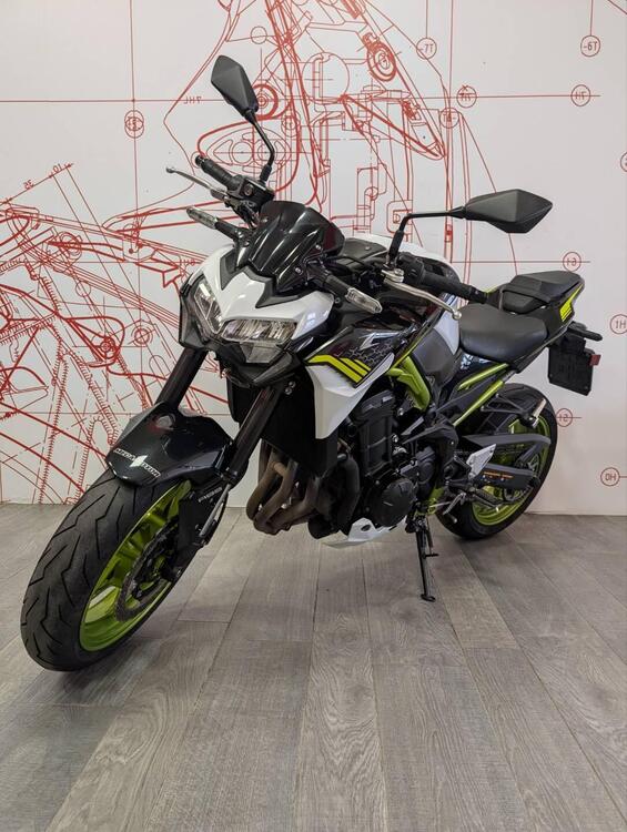 Kawasaki Z 900 (2021 - 24) (5)