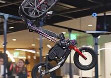 Il Robot che fa i “trick” in stile Toni Bou [VIDEO]