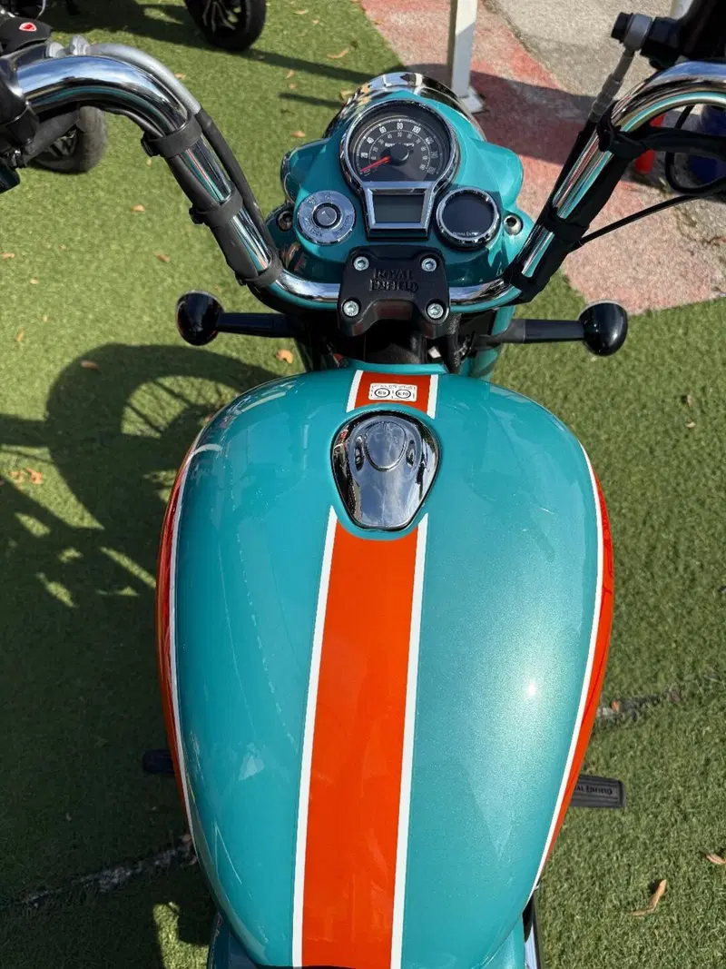 Royal Enfield Goan Classic 350 (2025 - 26) (9)