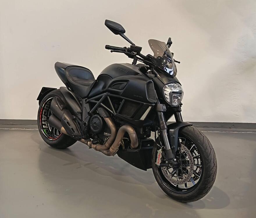 Ducati Diavel 1200 Carbon (2014 - 16) (3)