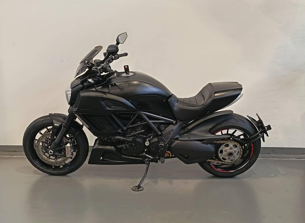 Ducati Diavel 1200 Carbon (2014 - 16)