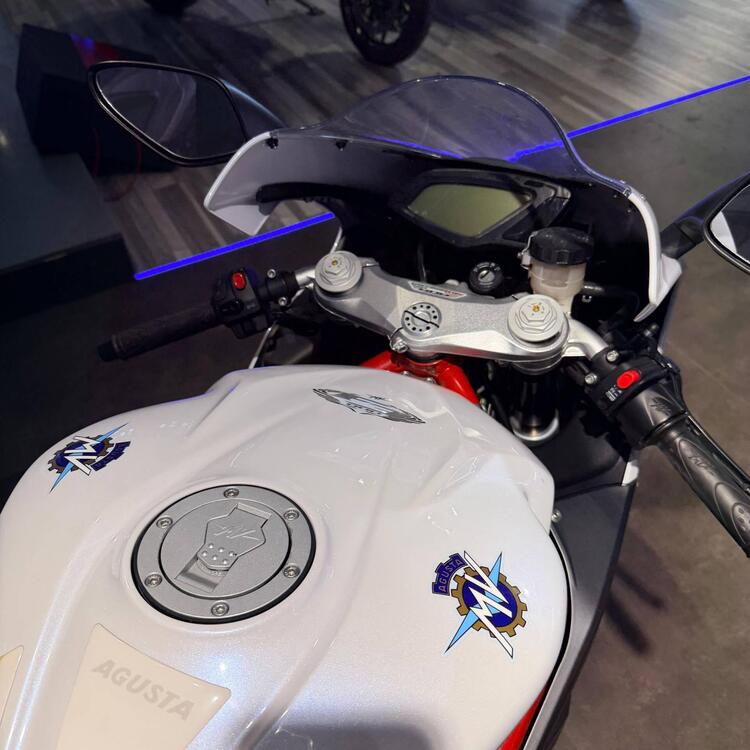 MV Agusta F3 800 EAS ABS (2013 - 17) (2)