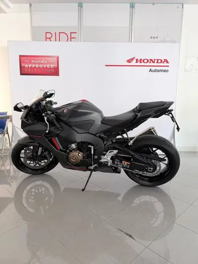 Honda CBR 1000 RR Fireblade (2017 - 19) usata