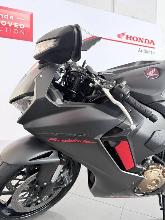 Honda CBR 1000 RR Fireblade (2017 - 19) (3)