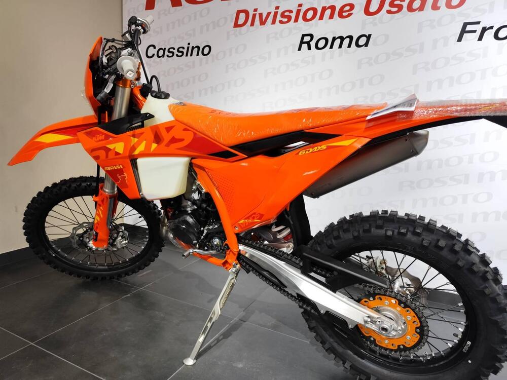 KTM 300 EXC Six Days (2025) (3)