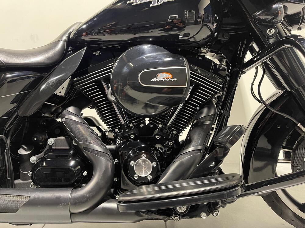 Harley-Davidson 1690 Street Glide Special (2014 - 16) - FLHX (4)